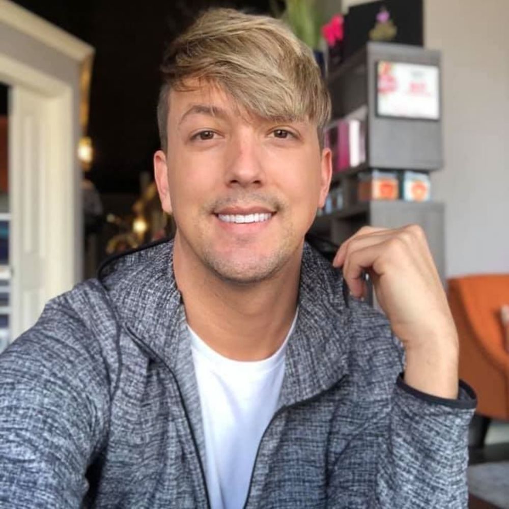 Meet your Posher, Anthony
